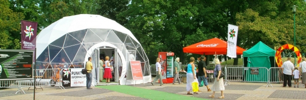 Namiot sferyczny Freedomes o średnicy 9,5m na największym wydarzeniem kulturalnym Lublina w 2010 roku