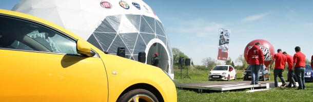 Multimedialny namiot sferyczny firmy Freedomes F150
