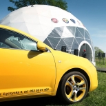 Multimedialny namiot sferyczny firmy Freedomes F150